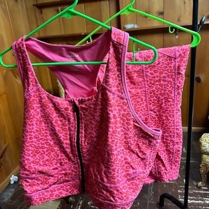 Torrid, size 4 active sports bra and leggings.